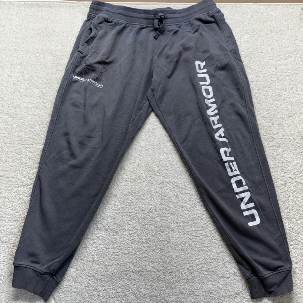 Under Armour Mens XXL Gray Loose Fit Jogger Sweatpants Performance Apparel Cozy